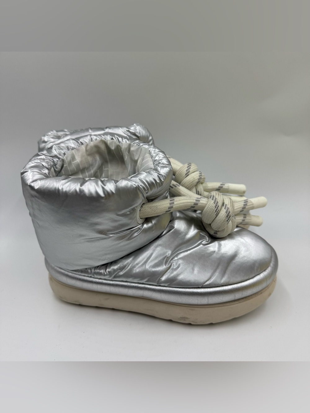 UGG classic maxi short metallic silver slip on puff boots size 6